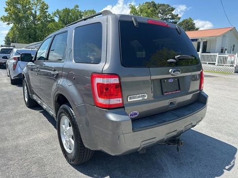 Used 2011 Ford Escape XLT AWD/4WD image 5
