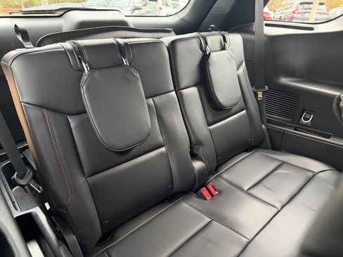 Used 2025 Ford Explorer ST-Line image 9