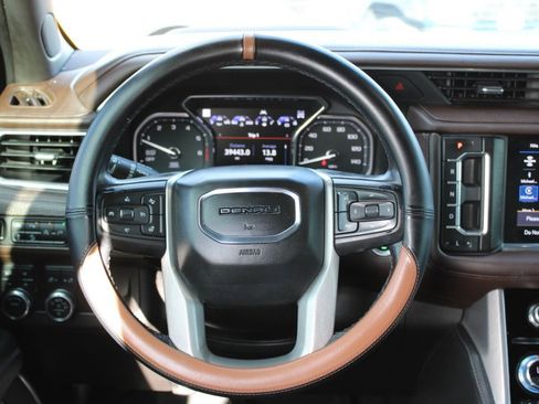 Used 2021 GMC Yukon Denali image 26