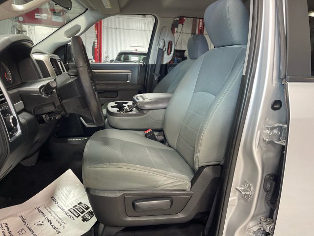 Used 2017 RAM 1500 Classic SLT RWD image 12