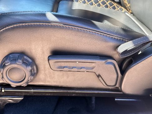 Used 2022 Jeep Gladiator Overland image 22