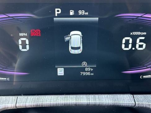 Used 2025 Kia Telluride EX image 12