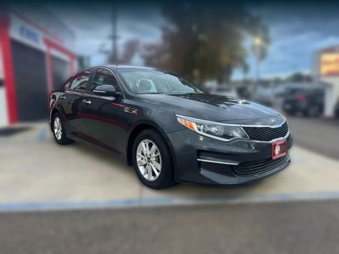 Used 2016 Kia Optima LX image 8