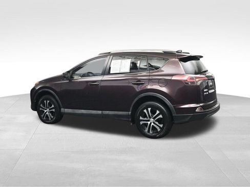 Used 2016 Toyota RAV4 LE FWD image 3