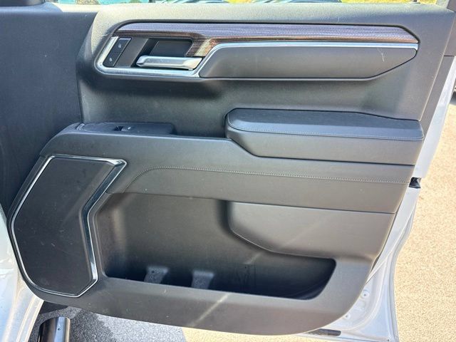 Used 2024 Chevrolet Silverado 1500 RST w/ Z71 Off-Road Package AWD/4WD image 15