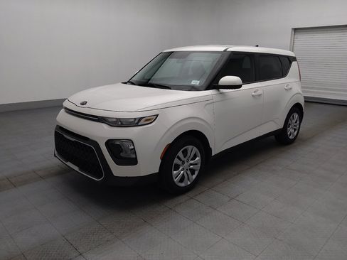 Used 2021 Kia Soul LX FWD image 2