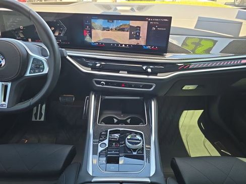 Used 2025 BMW X6 M60i image 11