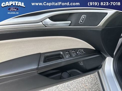 Used 2018 Ford Fusion S image 20