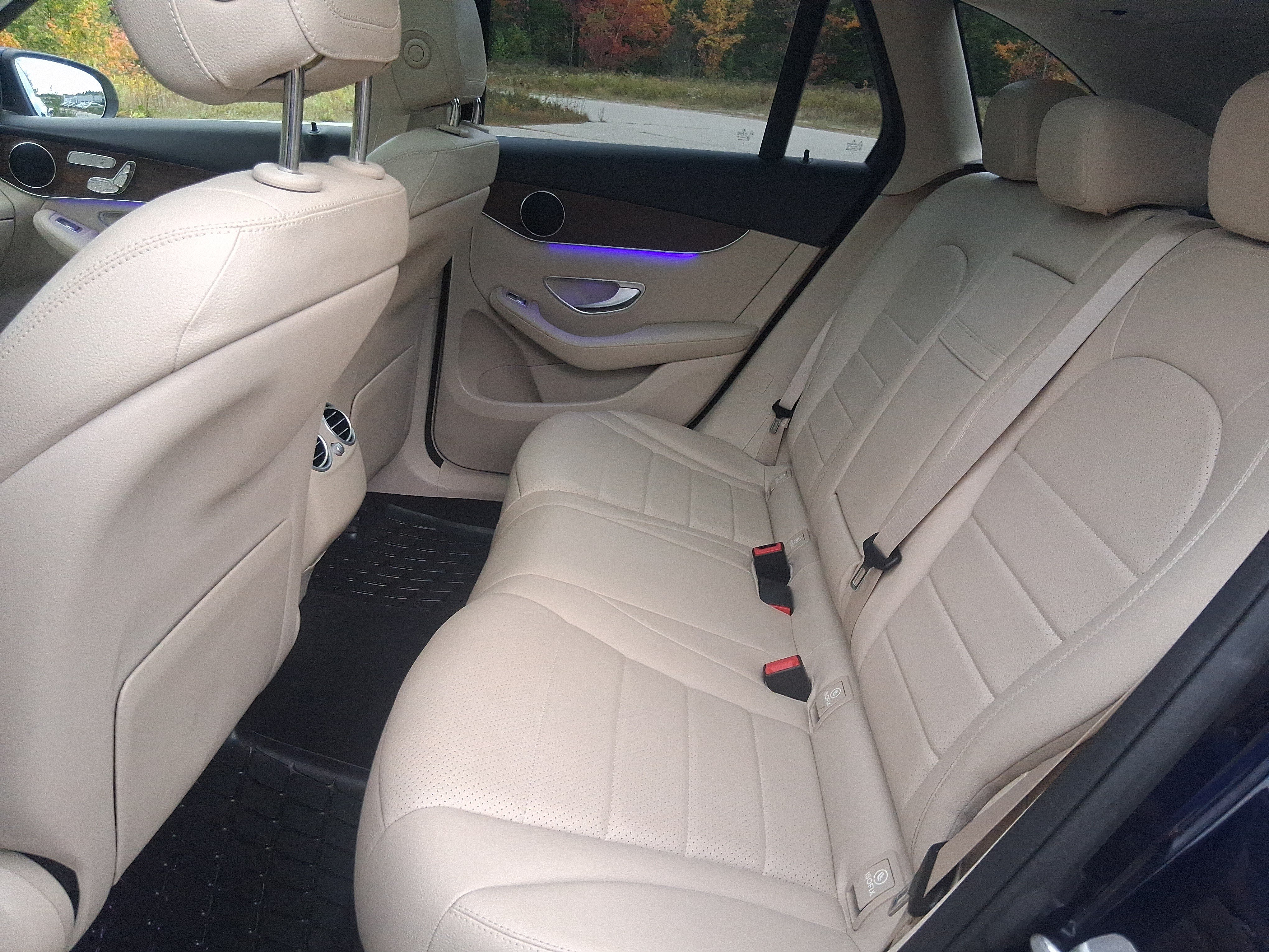 Used 2022 Mercedes-Benz GLC 300 4MATIC image 16