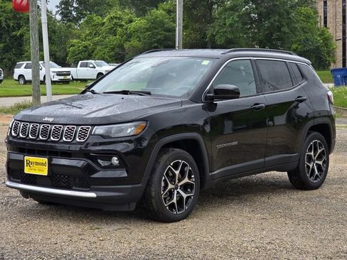 Used 2025 Jeep Compass Limited AWD/4WD image 3