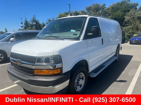 Used 2025 Chevrolet Express 2500 w/ Driver Convenience Package RWD image 2
