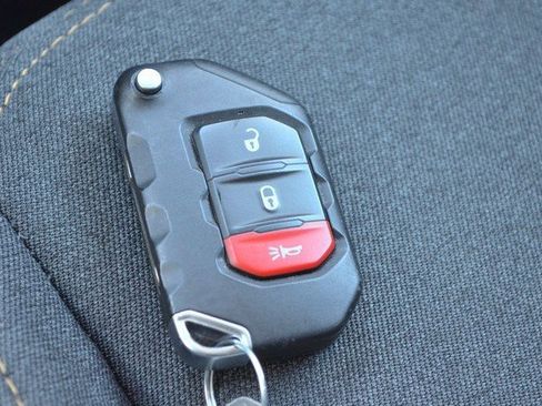 Used 2024 Jeep Wrangler Sport S image 26