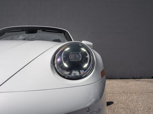 Certified 2025 Porsche 911 Carrera RWD image 11