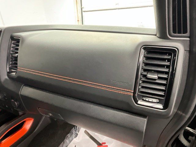 Used 2022 Nissan Frontier PRO-4X AWD/4WD image 13