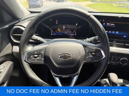 Used 2025 Chevrolet Trax ACTIV w/ Driver Confidence Package FWD image 16