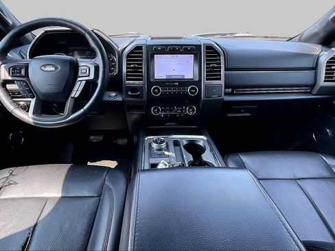 Used 2020 Ford Expedition XLT w/ Equipment Group 202A RWD image 16