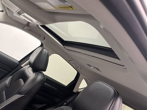 Certified 2025 MAZDA CX-5 AWD 2.5 S w/ Preferred Package image 6