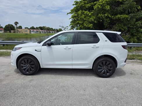 New 2025 Land Rover Discovery Sport S AWD/4WD image 7