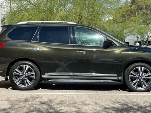 Used 2017 Nissan Pathfinder Platinum w/ Cargo Package image 17