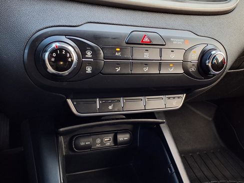 Used 2016 Kia Sorento LX w/ LX Convenience Package image 20