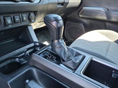 Used 2022 Toyota Tacoma TRD Sport RWD image 12