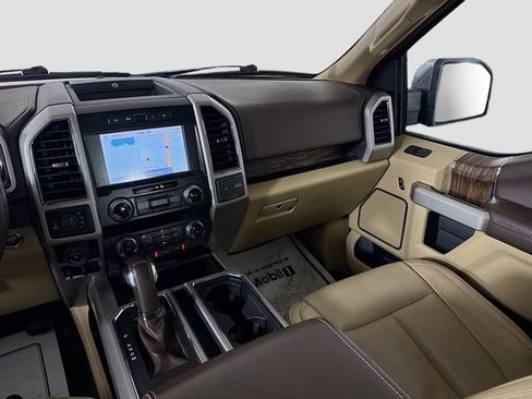 Used 2019 Ford F150 Lariat w/ Equipment Group 502A Luxury image 23