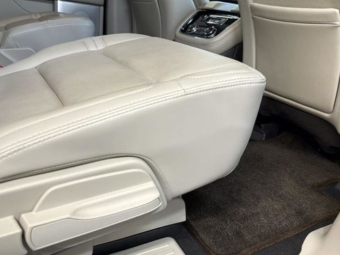 Used 2021 Lincoln Navigator Reserve w/ Luxury Package image 27