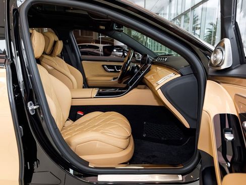 Used 2023 Mercedes-Benz Maybach S 680 4MATIC image 12