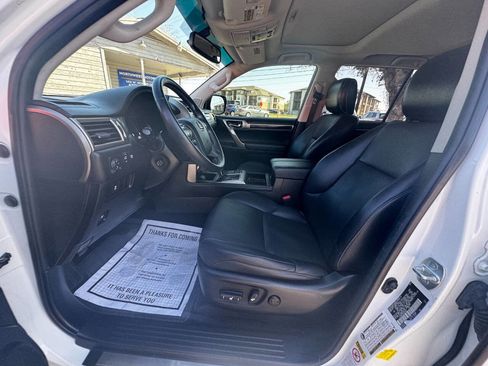 Used 2014 Lexus GX 460 image 33