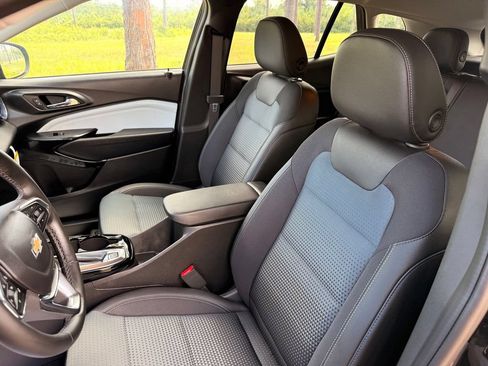 New 2026 Chevrolet Trax LT w/ Driver Confidence Package FWD image 12