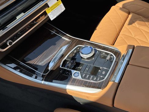 New 2026 BMW X5 xDrive50e w/ Executive Package image 21