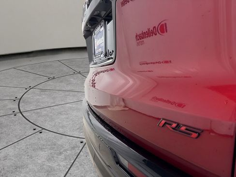 Used 2024 Chevrolet Traverse RS image 20