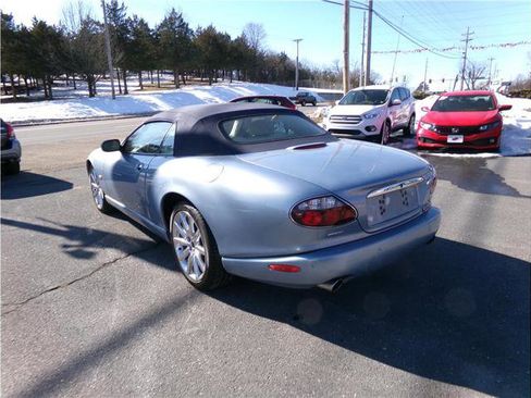 Used 2006 Jaguar XK8 Convertible image 11