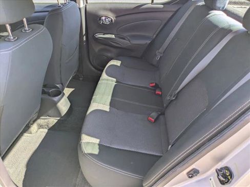Used 2019 Nissan Versa SV image 17