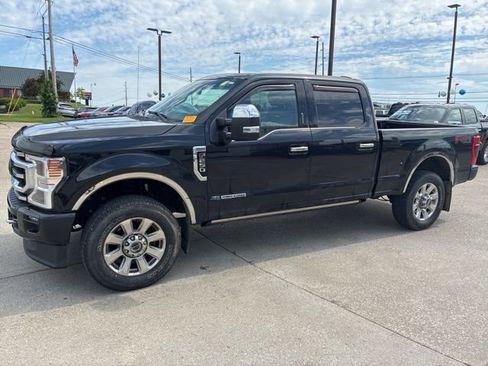 Used 2020 Ford F250 Platinum w/ FX4 Off-Road Package AWD/4WD image 3