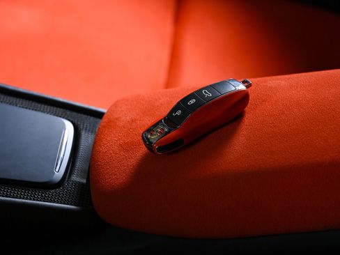 Used 2016 Porsche 911 GT3 RS image 6