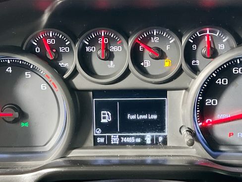 Used 2020 Chevrolet Silverado 1500 Custom w/ Custom Value Package AWD/4WD image 23