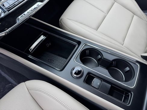 New 2026 Lincoln Corsair Premiere image 14