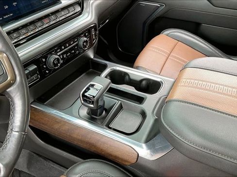 Used 2023 Chevrolet Silverado 1500 High Country w/ High Country Premium Package image 13