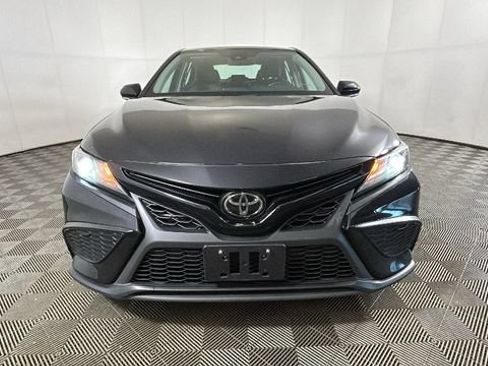 Used 2024 Toyota Camry SE FWD image 7
