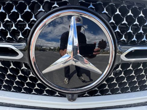 New 2026 Mercedes-Benz GLE 450e 4MATIC image 23