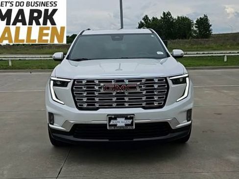 Used 2025 GMC Acadia Denali AWD/4WD image 3