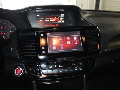 Used 2016 Honda Accord EX image 15