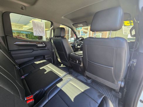 Used 2023 Chevrolet Silverado 1500 RST w/ Z71 Off-Road Package image 12