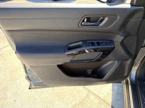 New 2026 Nissan Pathfinder SV image 16