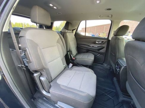 Used 2019 Chevrolet Traverse LT w/ LPO, Floor Liner Package AWD/4WD image 25