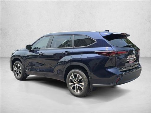 New 2026 Toyota Highlander XLE AWD/4WD image 7