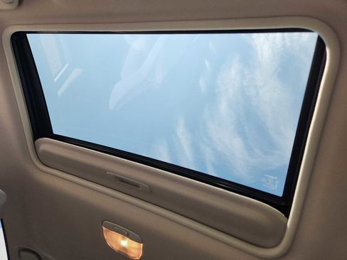 Used 2023 Subaru Crosstrek 2.0i Premium image 14