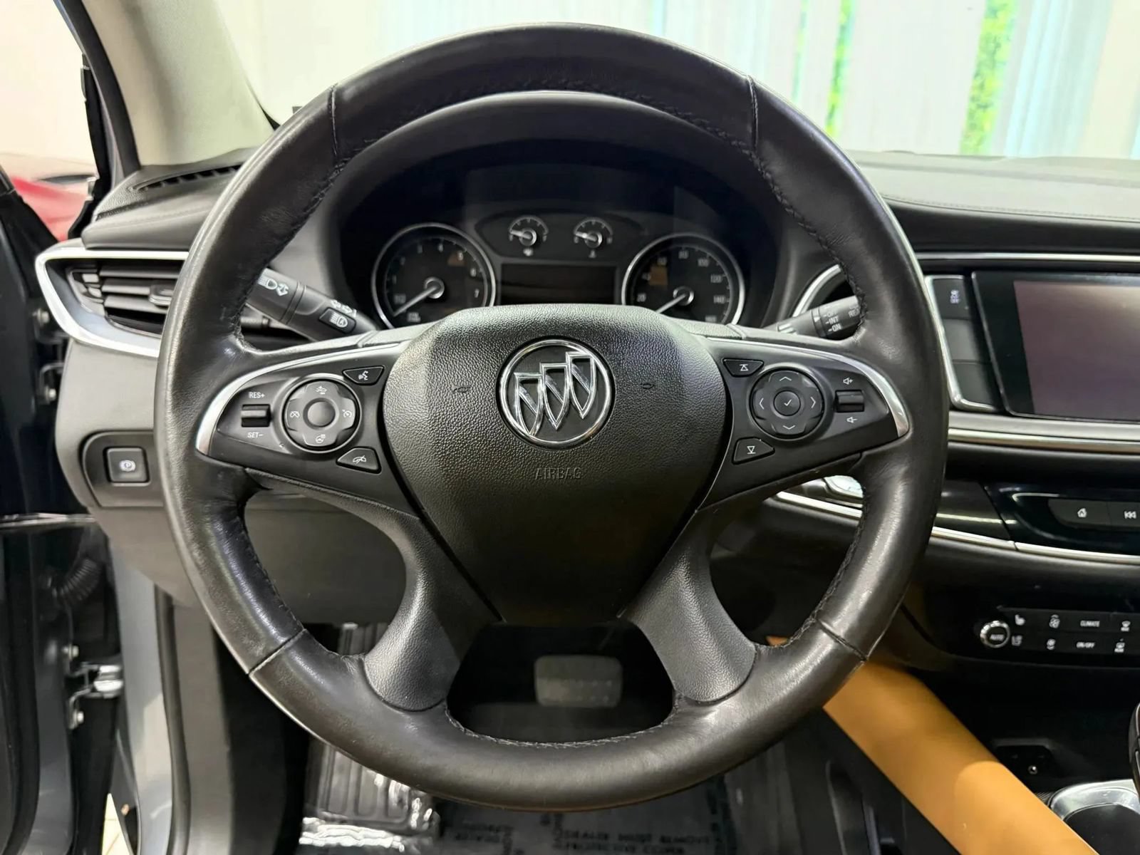 Used 2018 Buick Enclave Premium FWD image 30