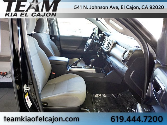Used 2017 Toyota Tacoma SR5 w/ Tow Package AWD/4WD image 13